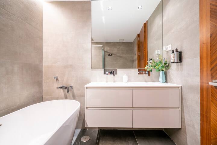 V73 Elegancia & Confort -Lujo en Barrio Salamanca gallery image 4