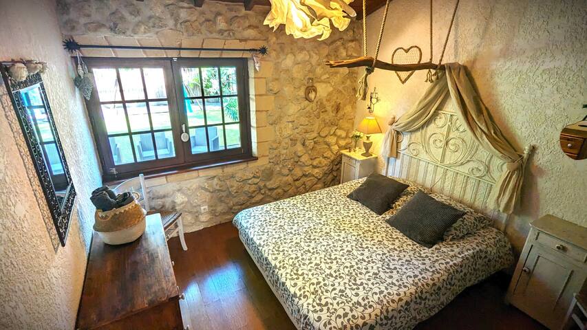 Beautiful house near Bordeaux and the coast 4* gallery image 4