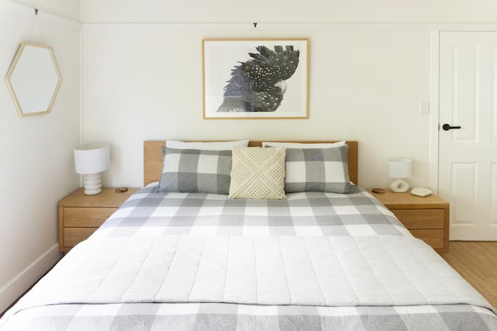 საძინებელი 1