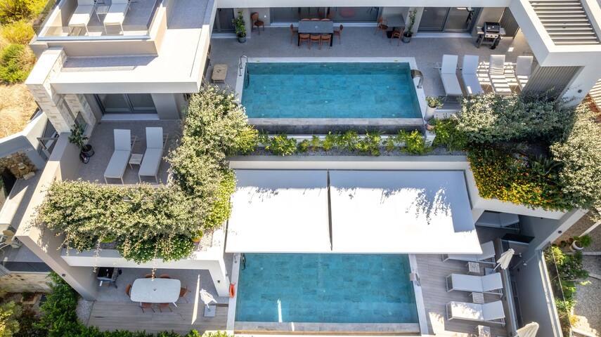 Seafront villas I Free* Heated pools & 100m to Sea gallery image 5