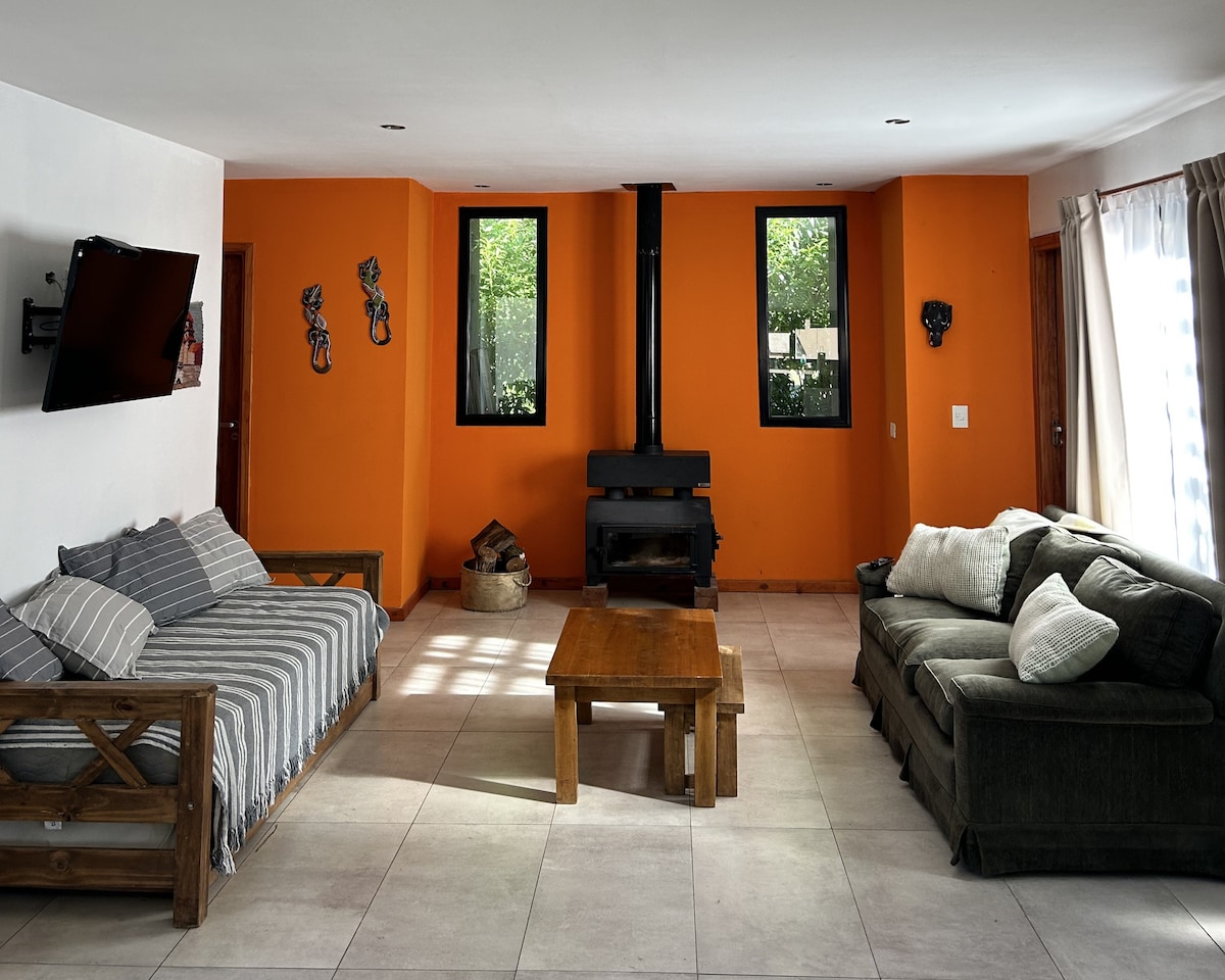 Proprietà Airbnb di successo: Algarrobo house, La Caleta a Mar De Cobo