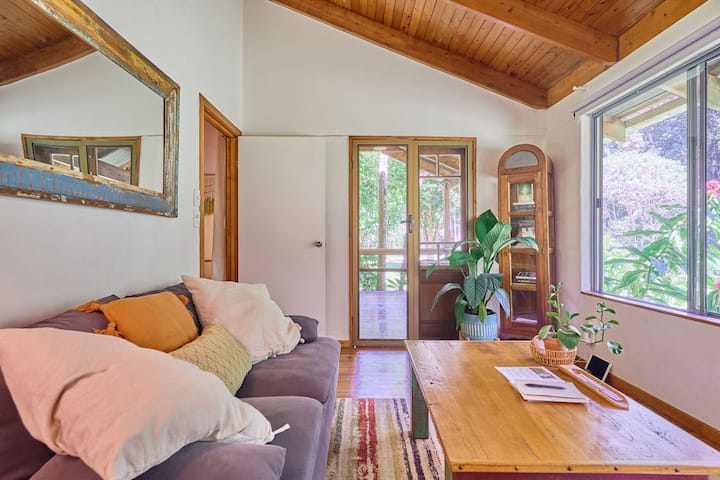 Rainforest Cabin 2 With Rock Pools & Spa Bath - Gold Coast