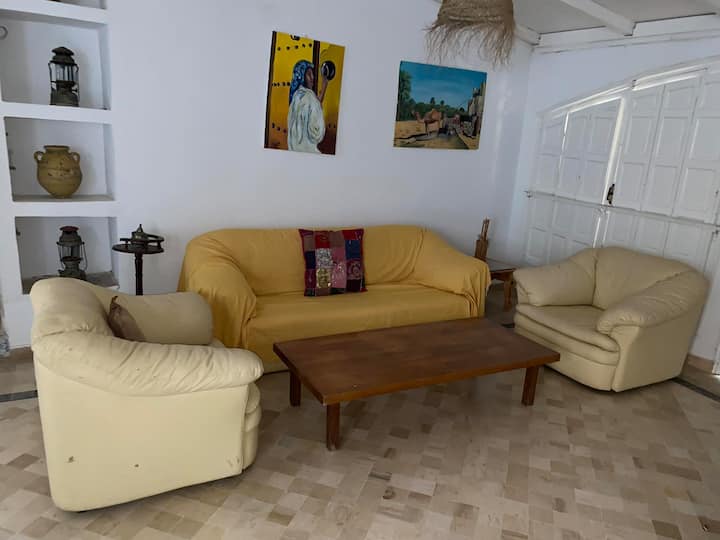 Maison Familiale Dar Fyom: Piscine & Plage à Pieds - 