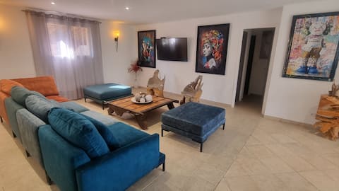 Annonce Airbnb populaire: Mediterranean Villa & Private Pool & Santa Giulia à Porto Vecchio