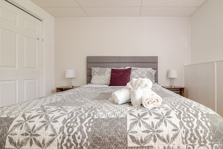 მე-4 საძინებელი (სარდაფი)