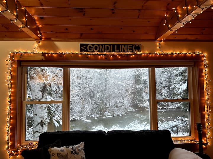 4 Bed 1 Bath On River: Skiing & Mountain Bike! - Maine