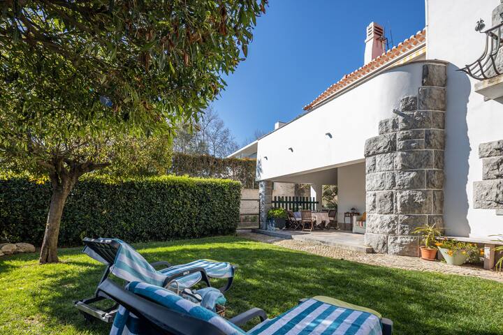 ★Sao Pedro Vila★Ideal for Families★2min Walk Beach gallery image 2