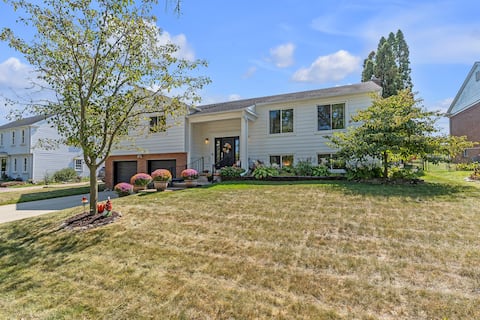 Luxury Raised Ranch Home near UM Stadium