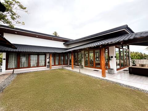 Casa Kalinaw-San Juan, Batangas (5-Bedroom)