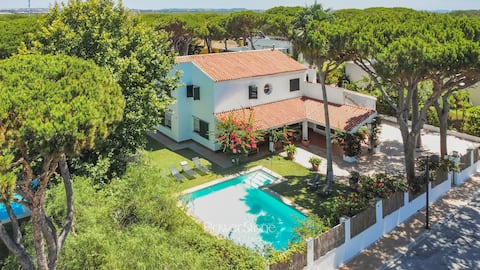 Villa America with Swimming Pool Urb. Roche Cadiz