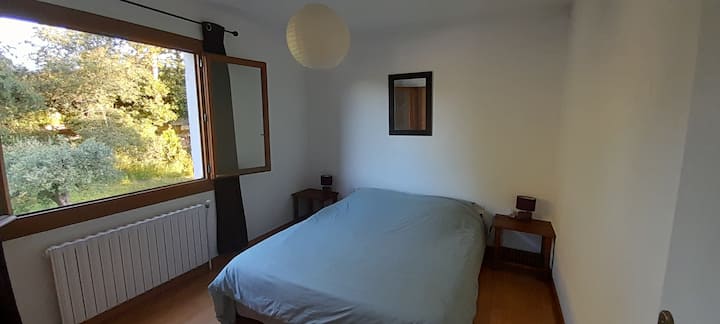 En esta habitación de arriba encontrará una cama de 160