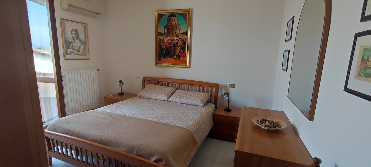 1. spavaća soba (visokokvalitetni madraci i mreže)