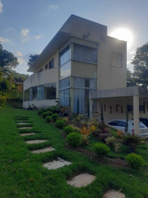 Modern and New Home for Tranquility in Monkeys