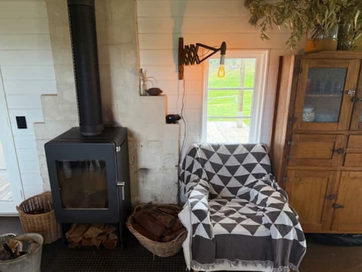 Forest Edge Cabin - Tranquil Bush Retreat - Bridgetown