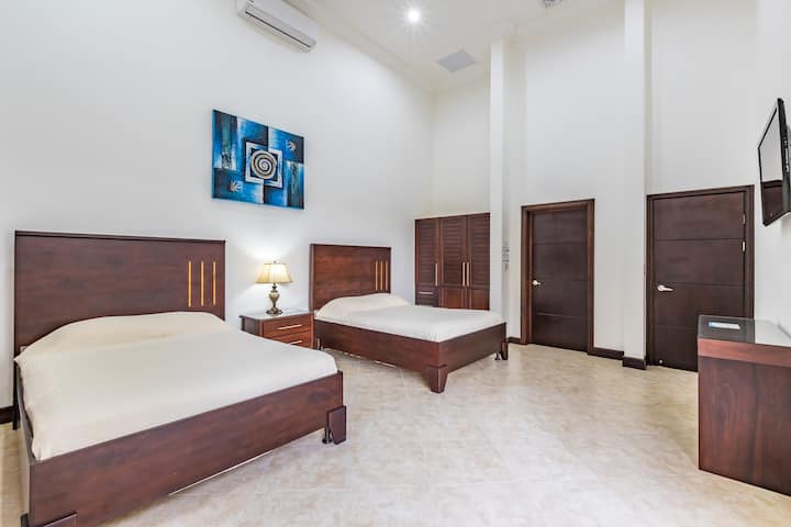 غرفة النوم 2