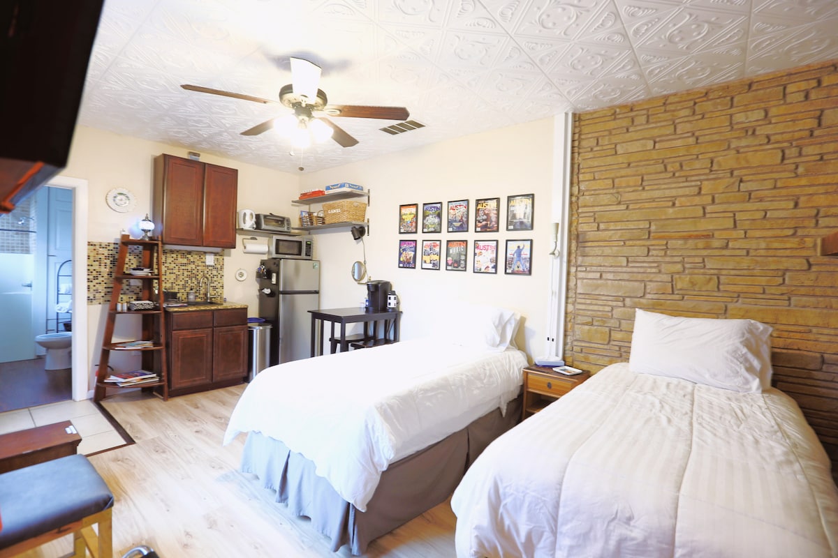 Studio SoCo, St Edwards, COTA, Austin 78704