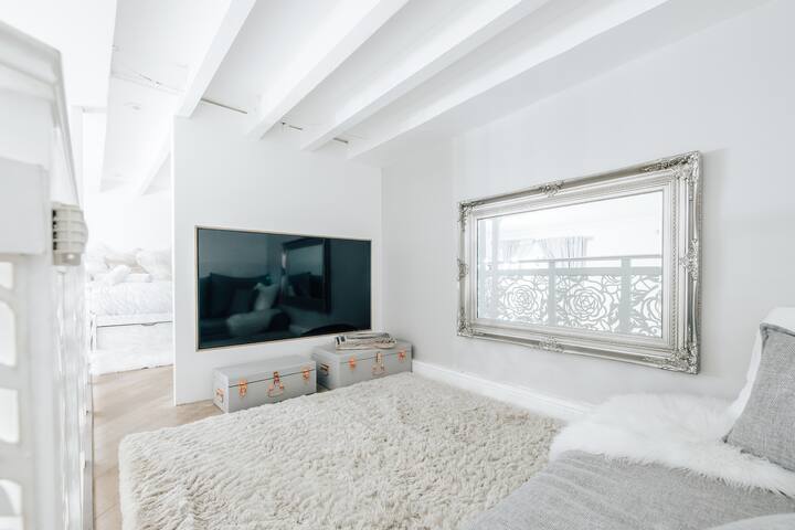 Prime Notting Hill – 3 bed, 2 bath, 2 terraces gallery image 4