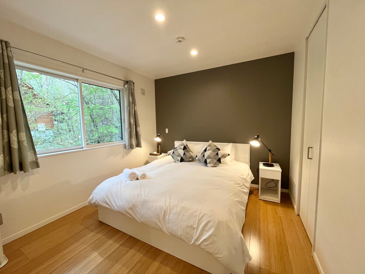 这间卧室将布置为1张标准双人床