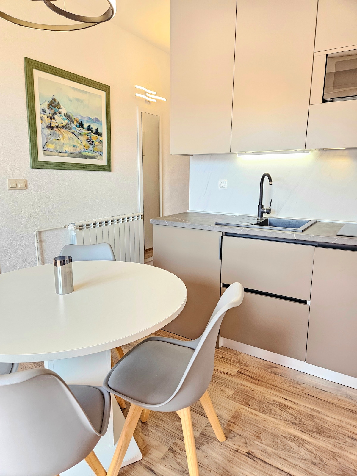 Ap7 · Family apartment with balcony partial seaview