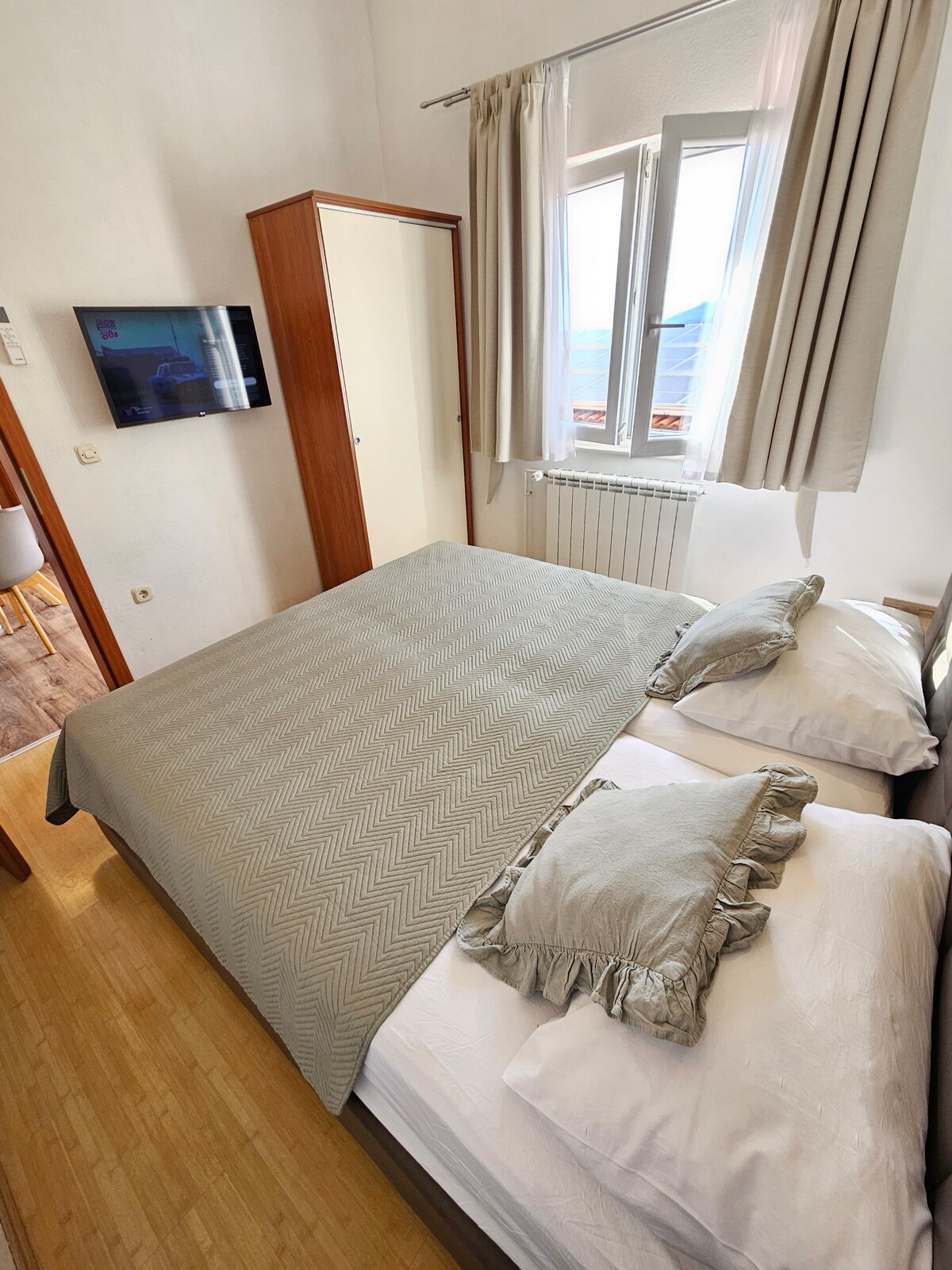 Ap7 · Family apartment with balcony partial seaview