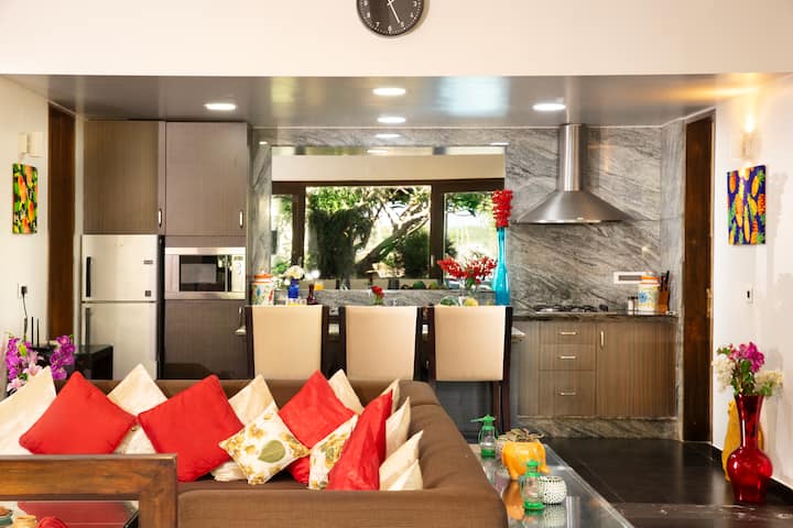 Full kitchen image 1