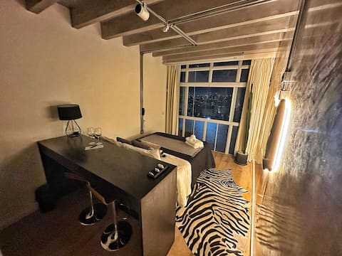 28th floor with air and unforgettable view at Copan