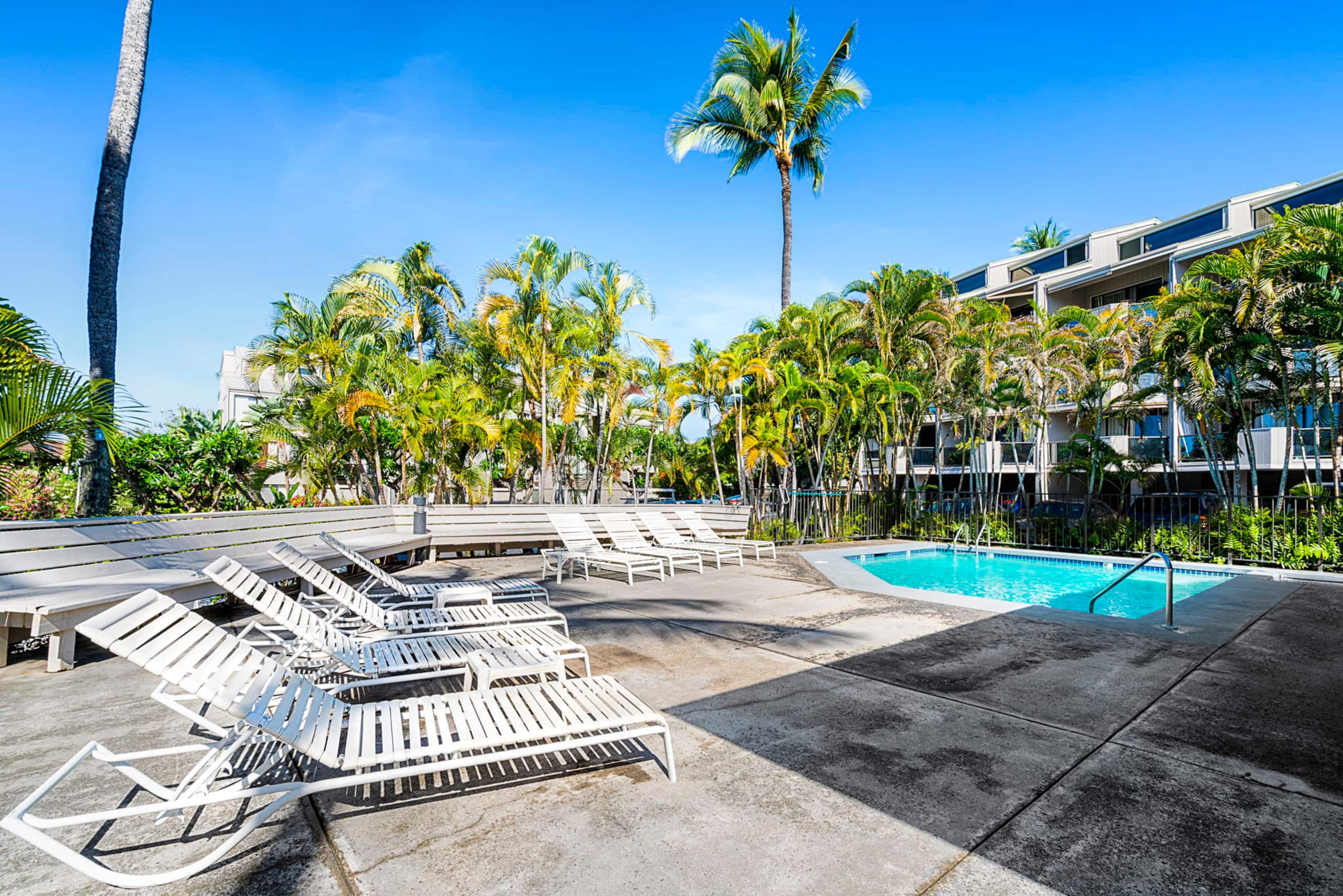 Condo in Kailua-Kona · ★4.96 · 3 bedrooms · 4 beds · 3 private baths - Image 48