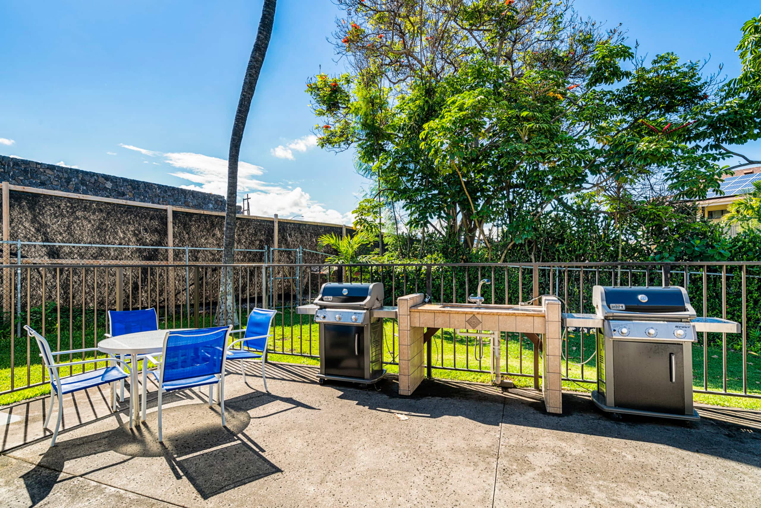 Condo in Kailua-Kona · ★4.96 · 3 bedrooms · 4 beds · 3 private baths - Image 49
