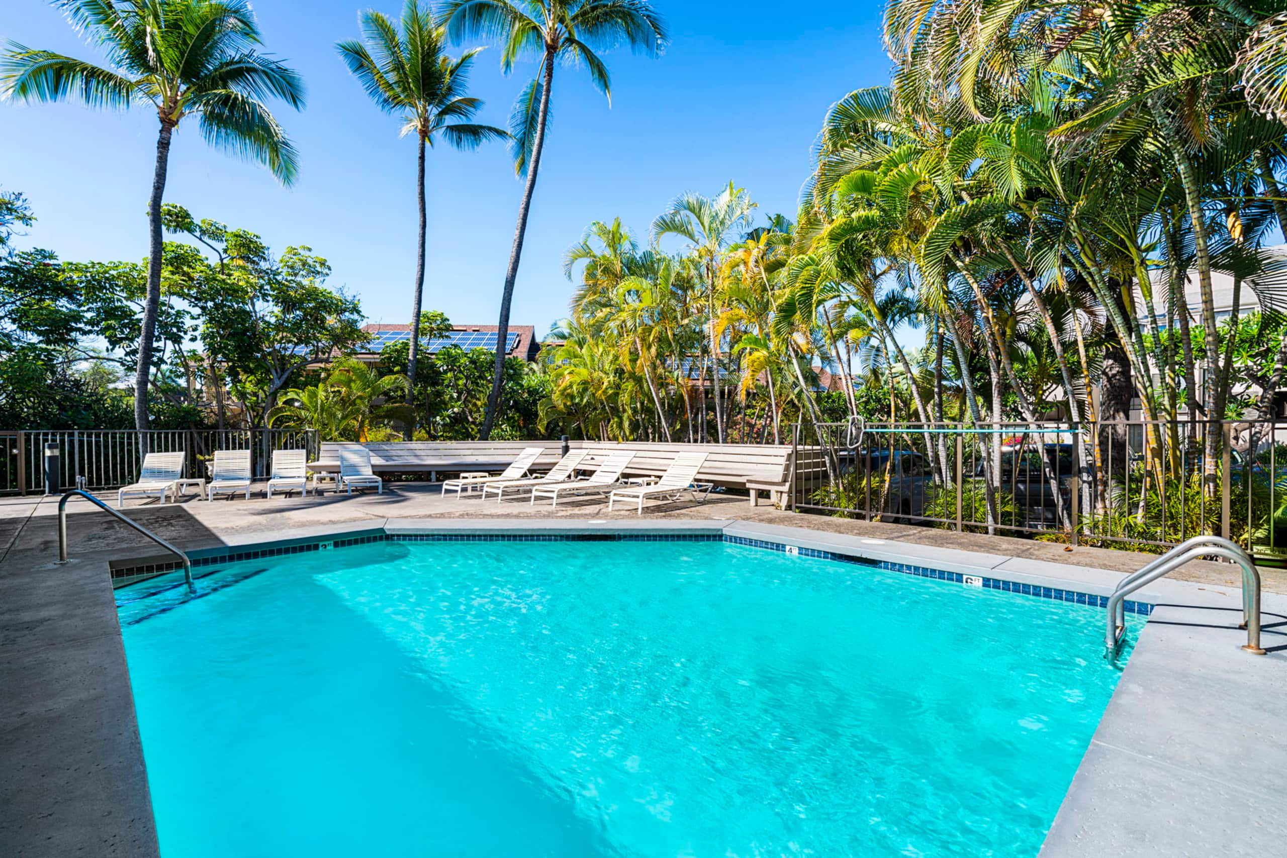 Condo in Kailua-Kona · ★4.96 · 3 bedrooms · 4 beds · 3 private baths - Image 45