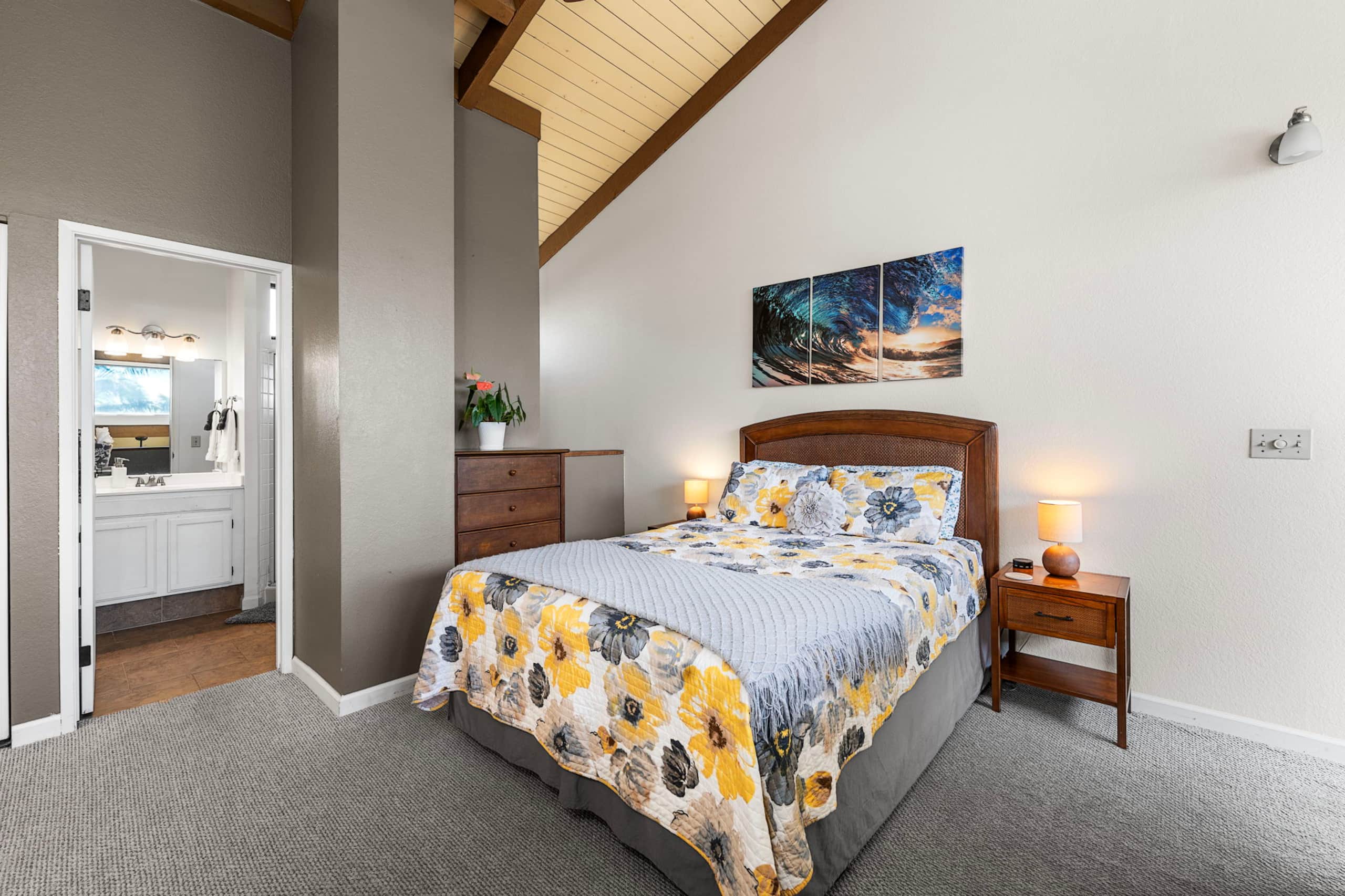 Condo in Kailua-Kona · ★4.96 · 3 bedrooms · 4 beds · 3 private baths - Image 23