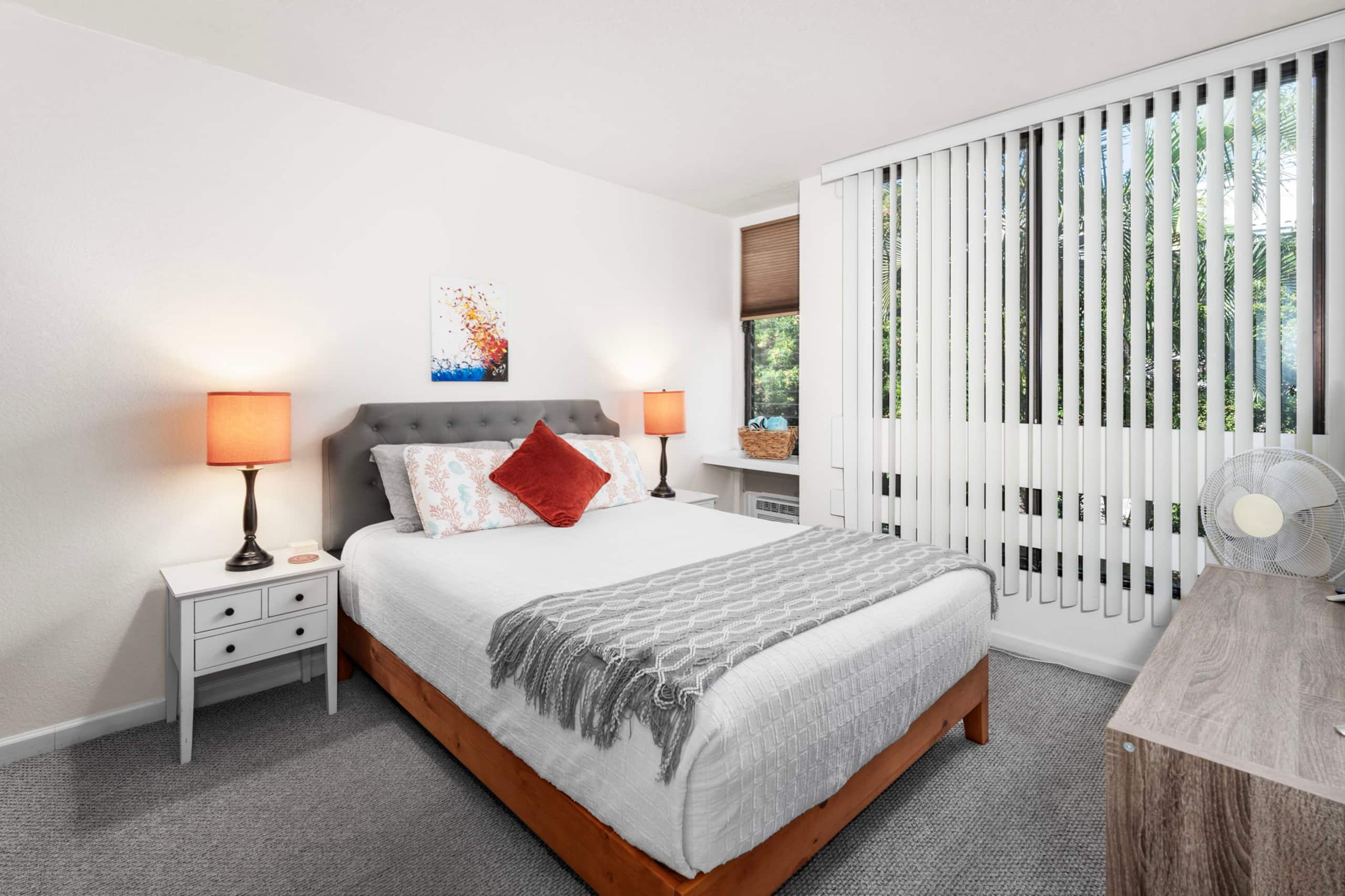 Condo in Kailua-Kona · ★4.96 · 3 bedrooms · 4 beds · 3 private baths - Image 3