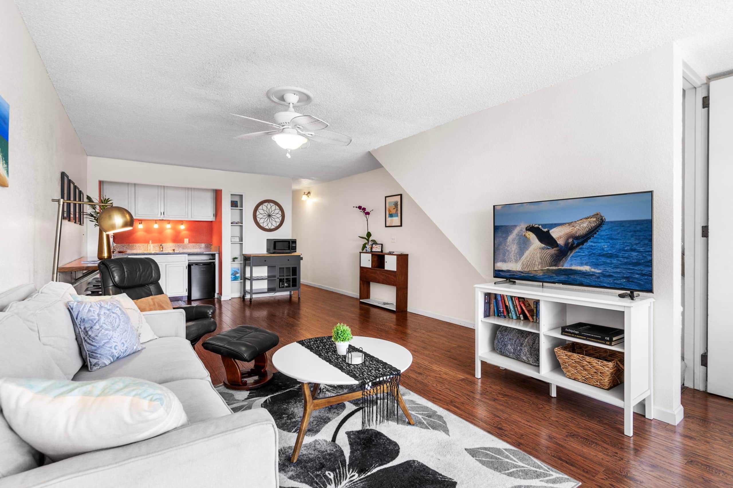 Condo in Kailua-Kona · ★4.96 · 3 bedrooms · 4 beds · 3 private baths - Image 12