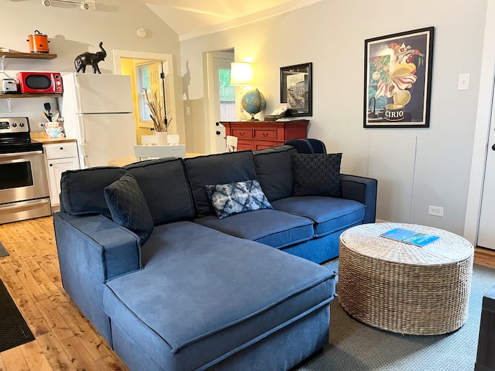 主起居空间的景观，配有拉出式沙发