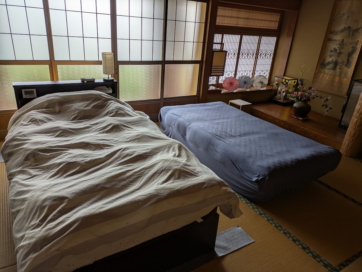 6min walk from Shin-Omichi Station! SHIN-ONOMICHI Kurochan