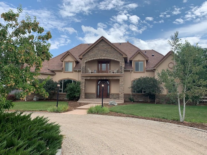 Resort Style Family Fun With Guest House - Brighton, CO