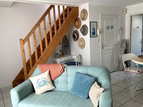 Top Airbnb: TY SEA Beachfront Apartment in Crozon