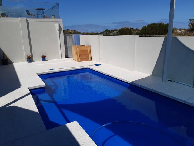 Perth, Mullaloo Beach, WA, Luxury Ocean Beach home gallery image 5