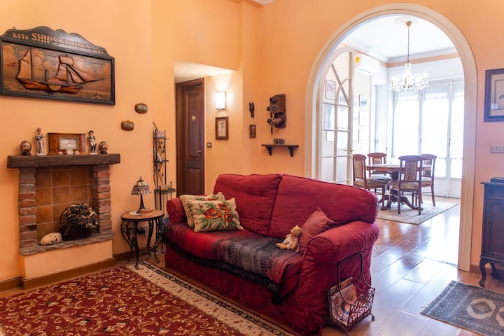 [Duomo walking distance] Elegant flat with view