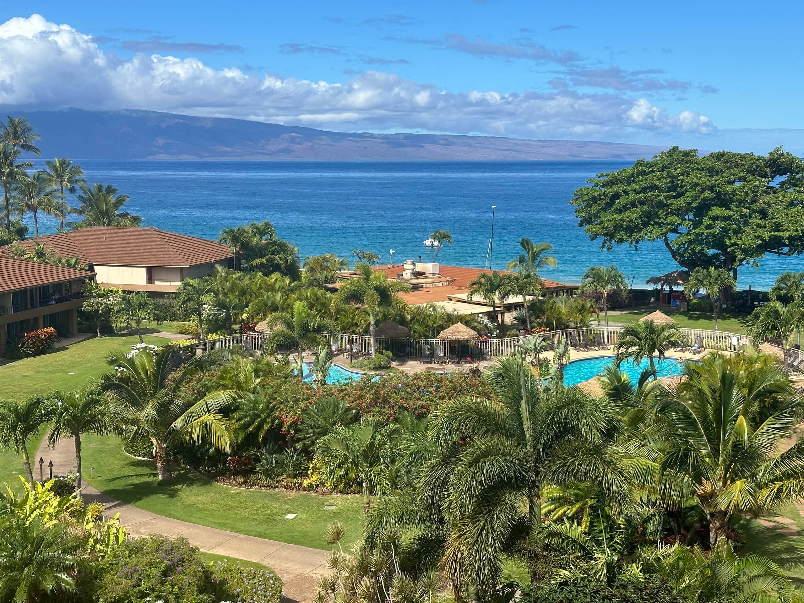 Condo in Lahaina · ★4.94 · 1 bedroom · 2 beds · 2 baths - Image 19