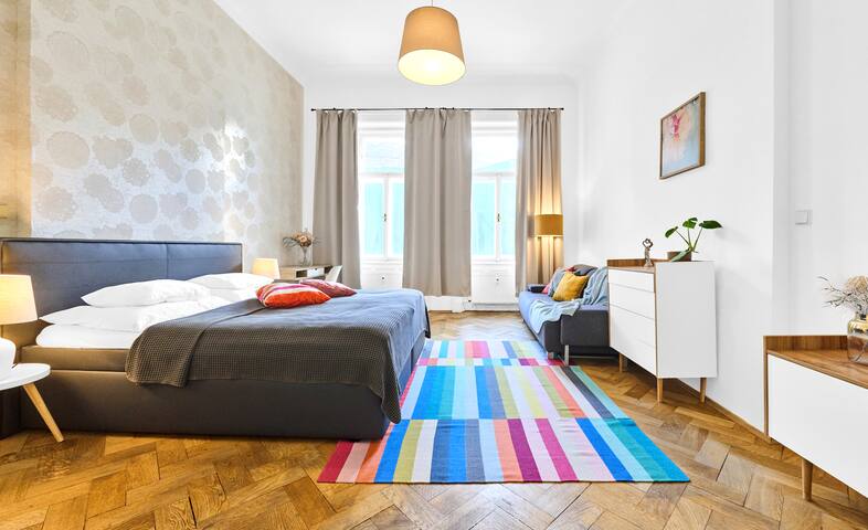 Modern 3-bedroom Lesser Town Apartment Nr.6 gallery image 2