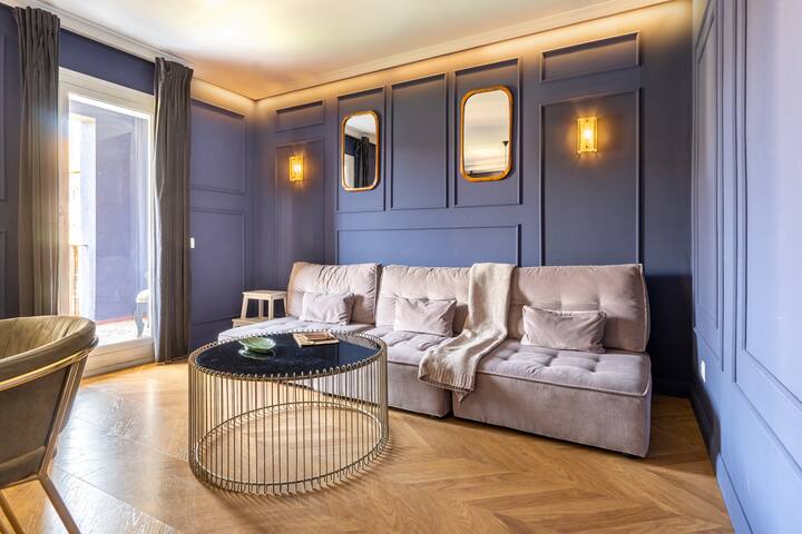 TSA Gran Via | 3 Bed Apartment with Balcony gallery image 3