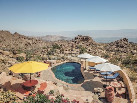 Viva Las Rocas! Best view + pool in Palm Springs!