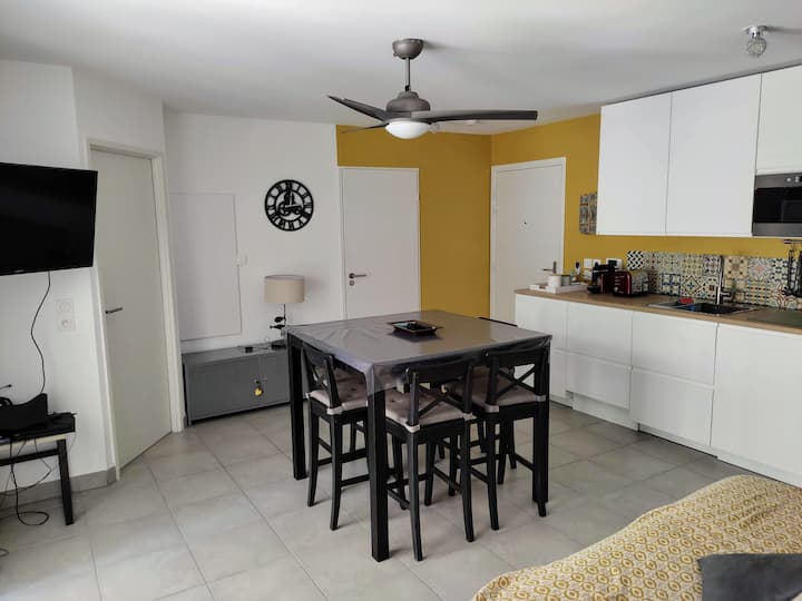 Centre Cavalaire, T3 Climatisé, Box, Jardin, 3* - Cavalaire-sur-Mer