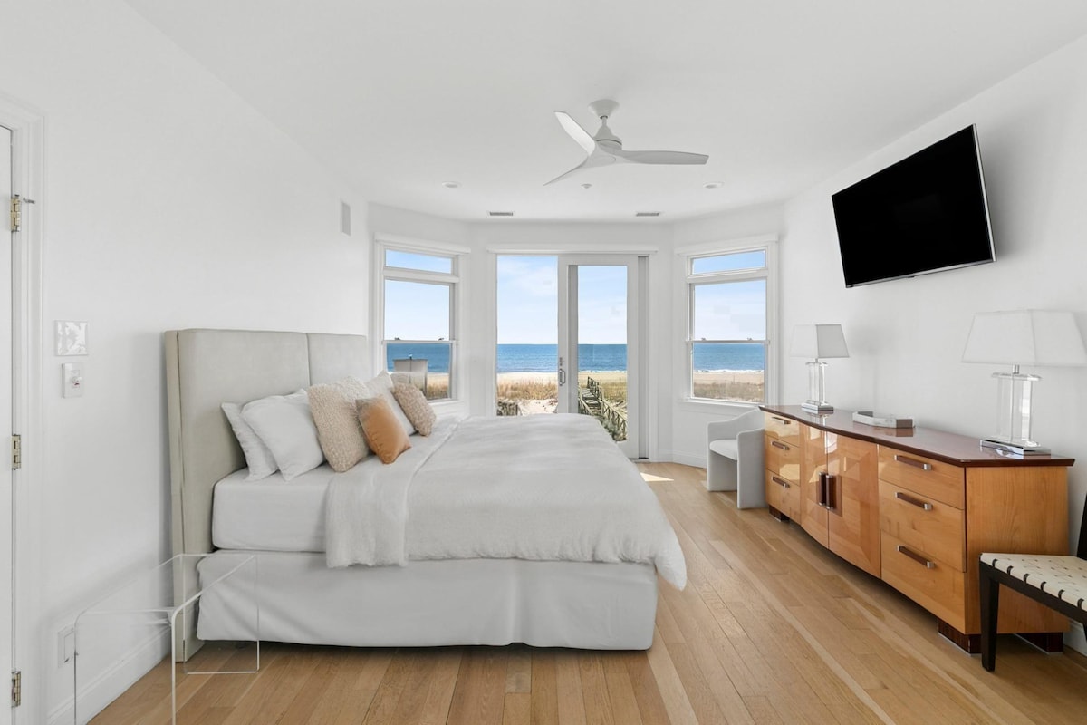 2nd Floor West Master Bedroom, one of two Master Bedroom suites, with resort grade Master Bathroom, sliding glass doors to 2nd Floor Deck, and stupendous Ocean vistas beyond !