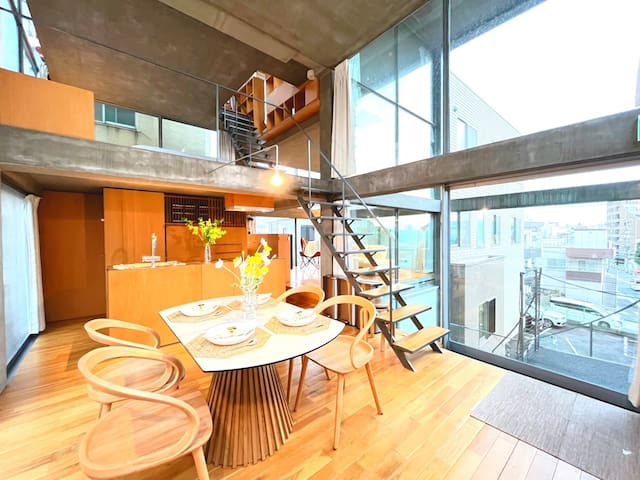 Near Shinjuku!MAX10!glass walls/roof balcony! /NM3