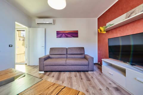 Popular Airbnb listing: Apartment with a balcony overlooking the lake in Varenna in Varenna
