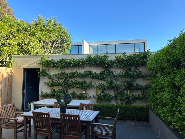 Toorak Living gallery image 4