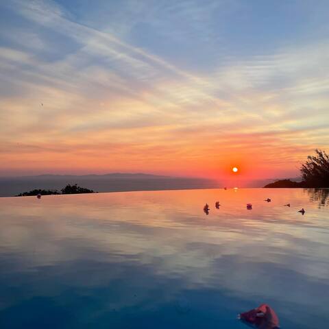 Villa Arisilia Luxury villa with sunset view gallery image 3