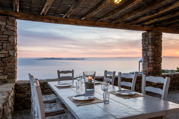 Villa Arisilia Luxury villa with sunset view gallery image 4