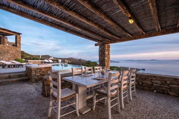 Villa Arisilia Luxury villa with sunset view gallery image 2